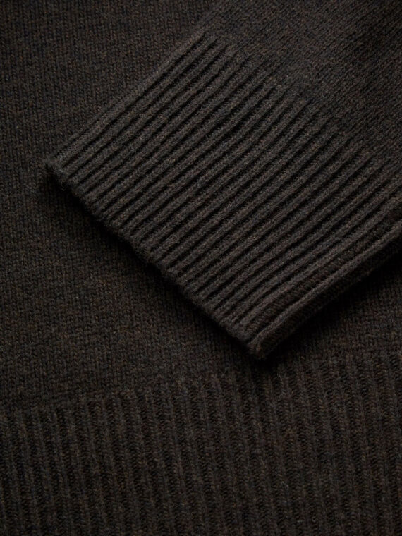 Silene t-neck | Skall Studio - Image 2